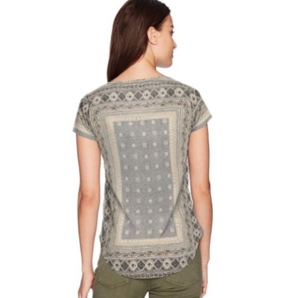 Lucky Brand Linen Blend Bandanna Print Tee - Picture 2 of 8